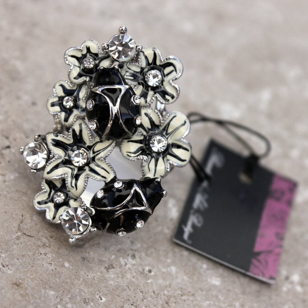 Enamel Ladybug Flower Ring Size 6